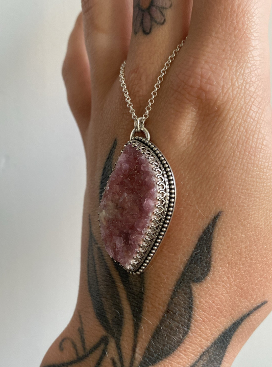 COBALTO CALCITE NECKLACE