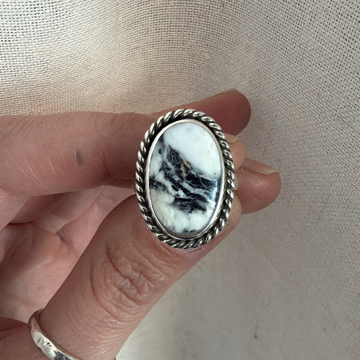 SIZE 8 WHITE BUFFALO RING